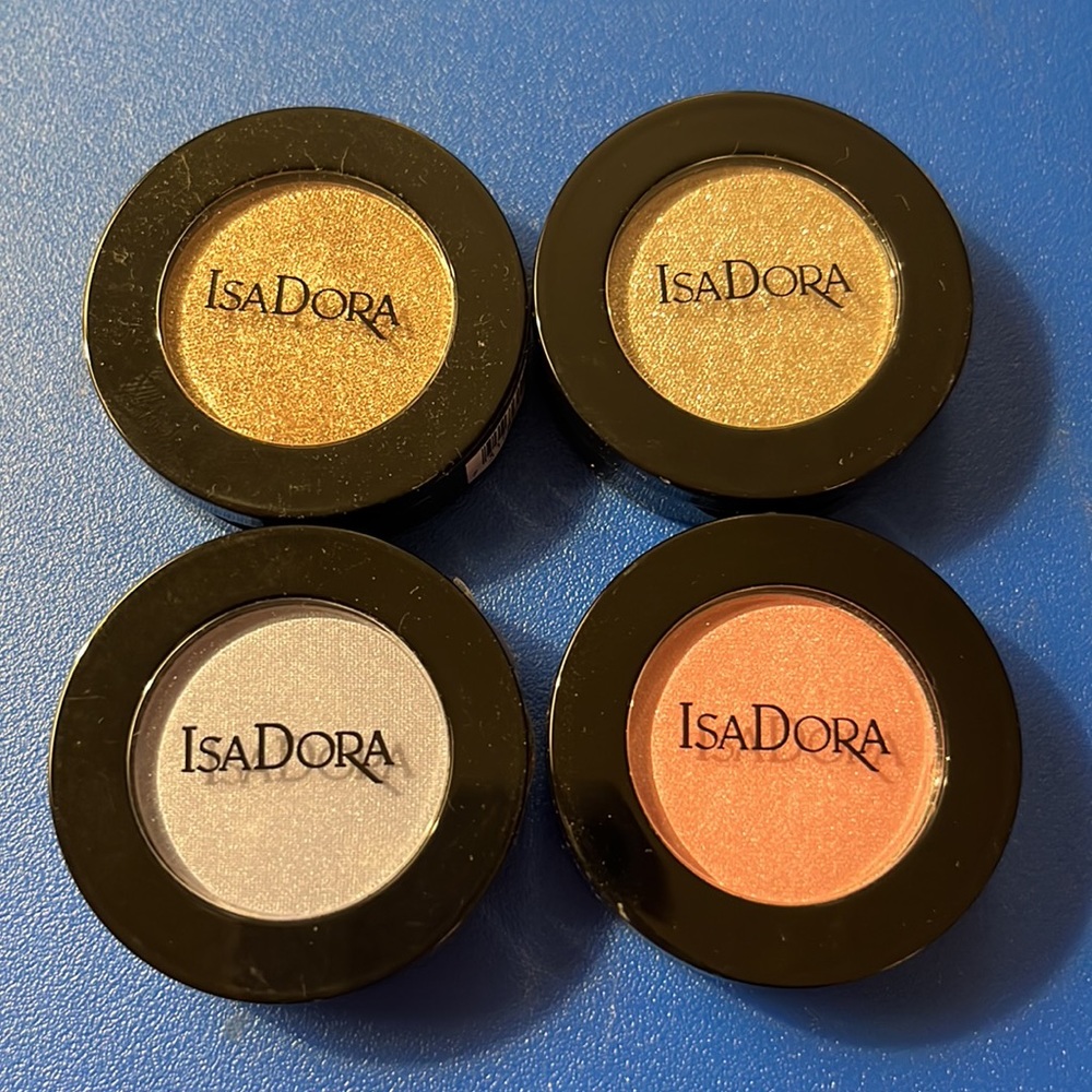 Isadora Eyeshadows - Picture 2 of 5